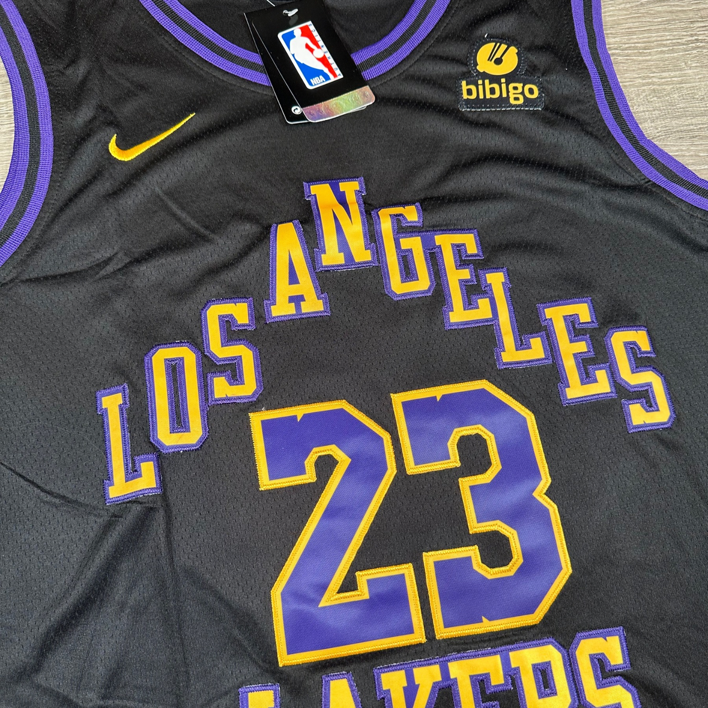LeBron James Los Angeles Lakers NBA Nike Swingman Stitched Jersey